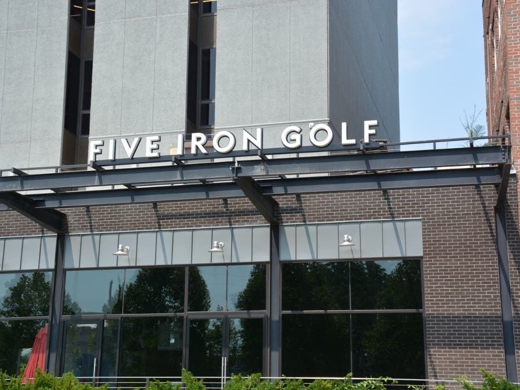 Five Iron Golf Opens 1st CT Location In South Norwalk