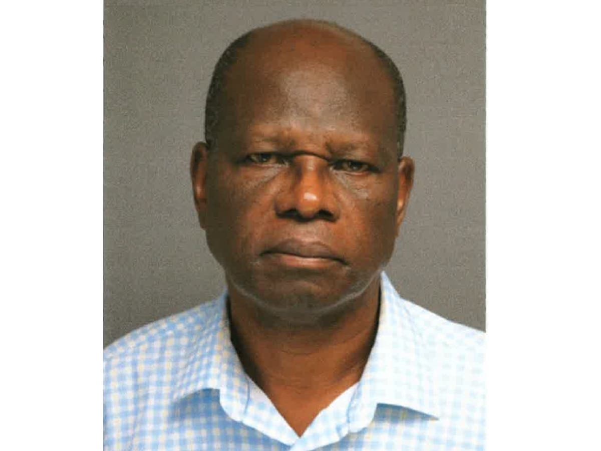 Bridgeport resident Paul Kwaku Amuzu was arrested last week on a warrant charging him with evading responsibility with serious physical injury in connection with a March 2025 hit-and-run crash, authorities announced.