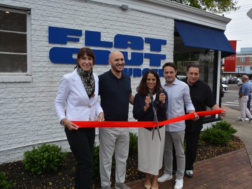 Flat Out Burger Serves Up New York-Style Smashed Hamburgers In Fairfield