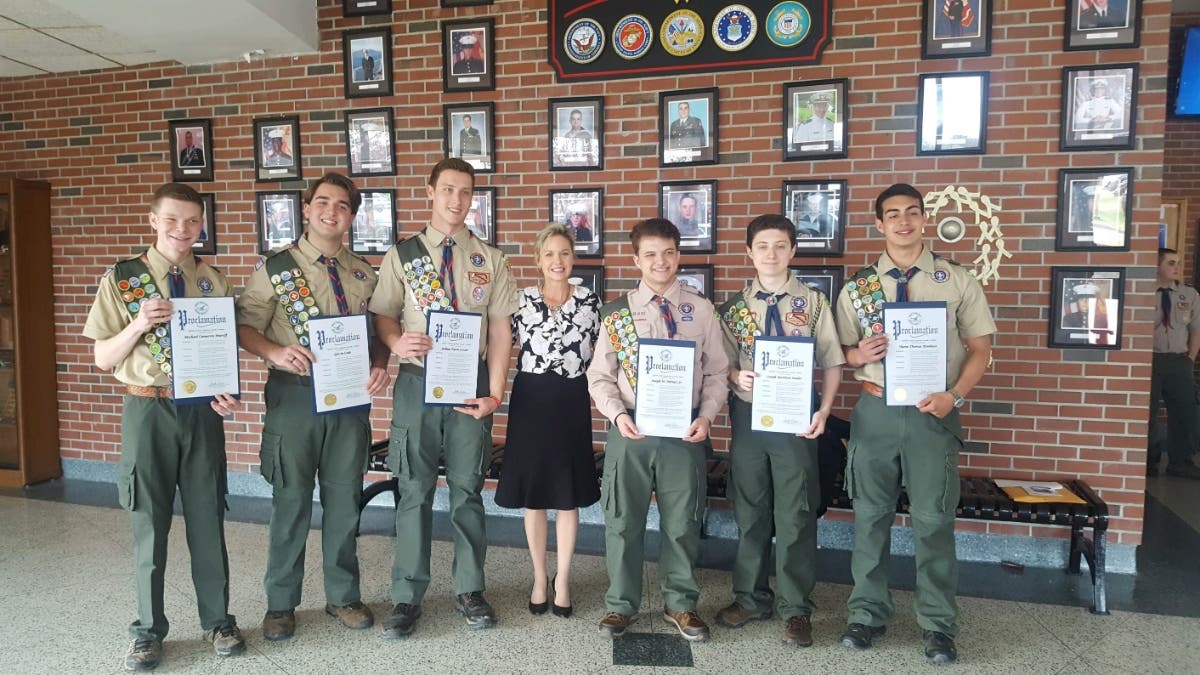 News small post card thumbnail