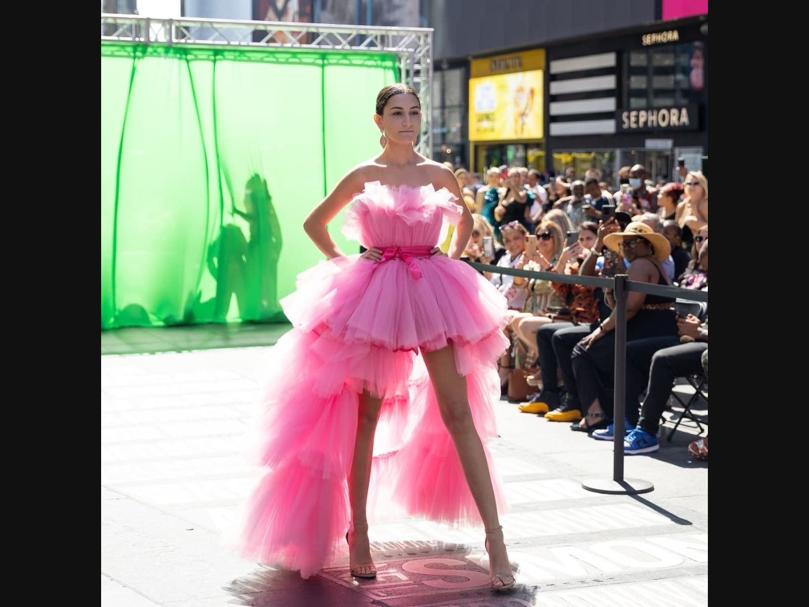 News small post card thumbnail