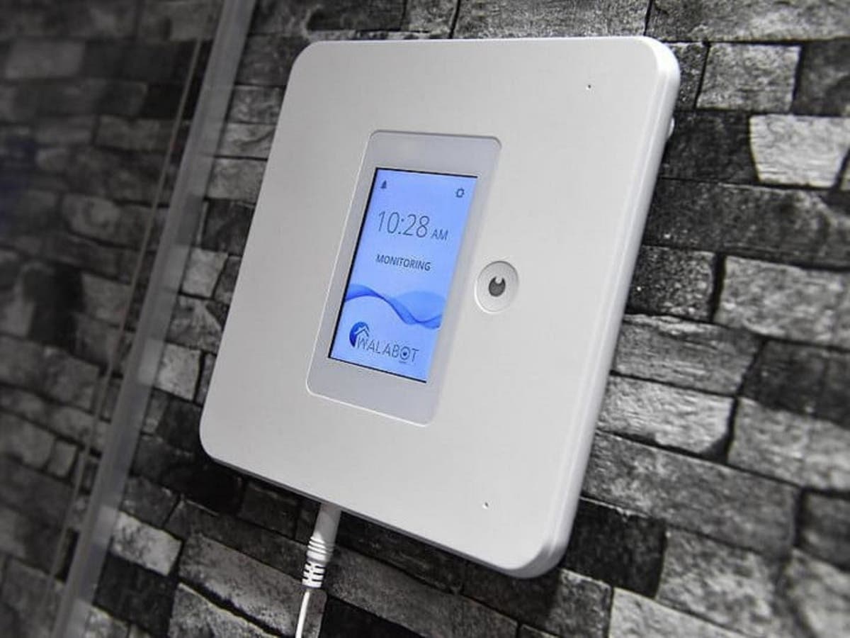 Walabot HOME automatically detects a fall in the bathroom