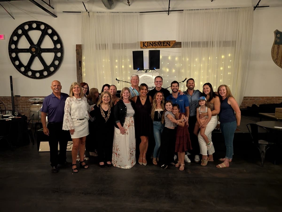 Family-owned Assisted Living Home Care Services recently raised nearly $15,000 for the Alzheimer’s Association-Connecticut Chapter by hosting a sold-out Dueling Pianos musical event on August 28, 2026, at the Kinsmen Brewing Company in Milldale, CT.