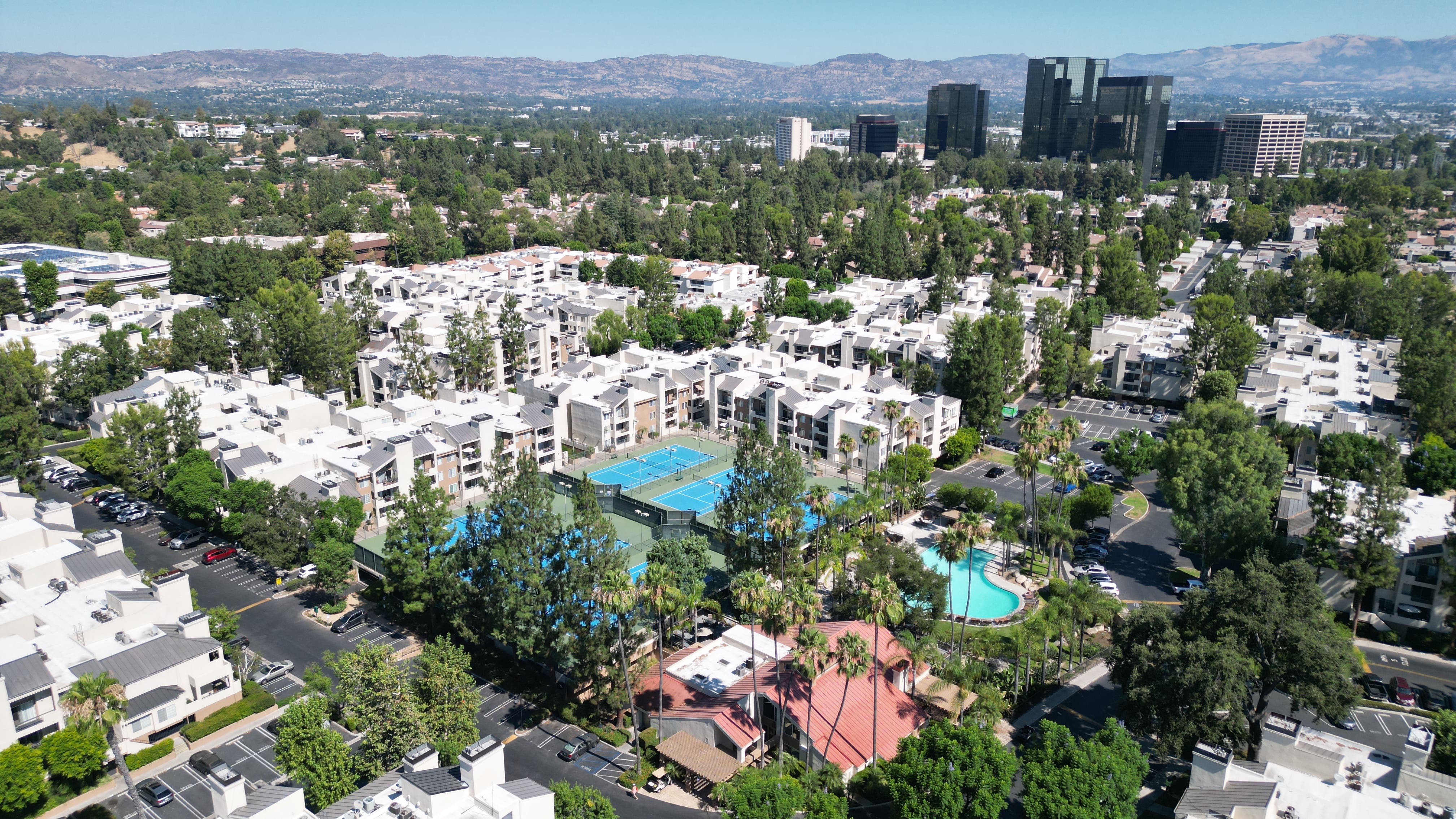 The Met Warner Center Condos for Sale | from $375,000