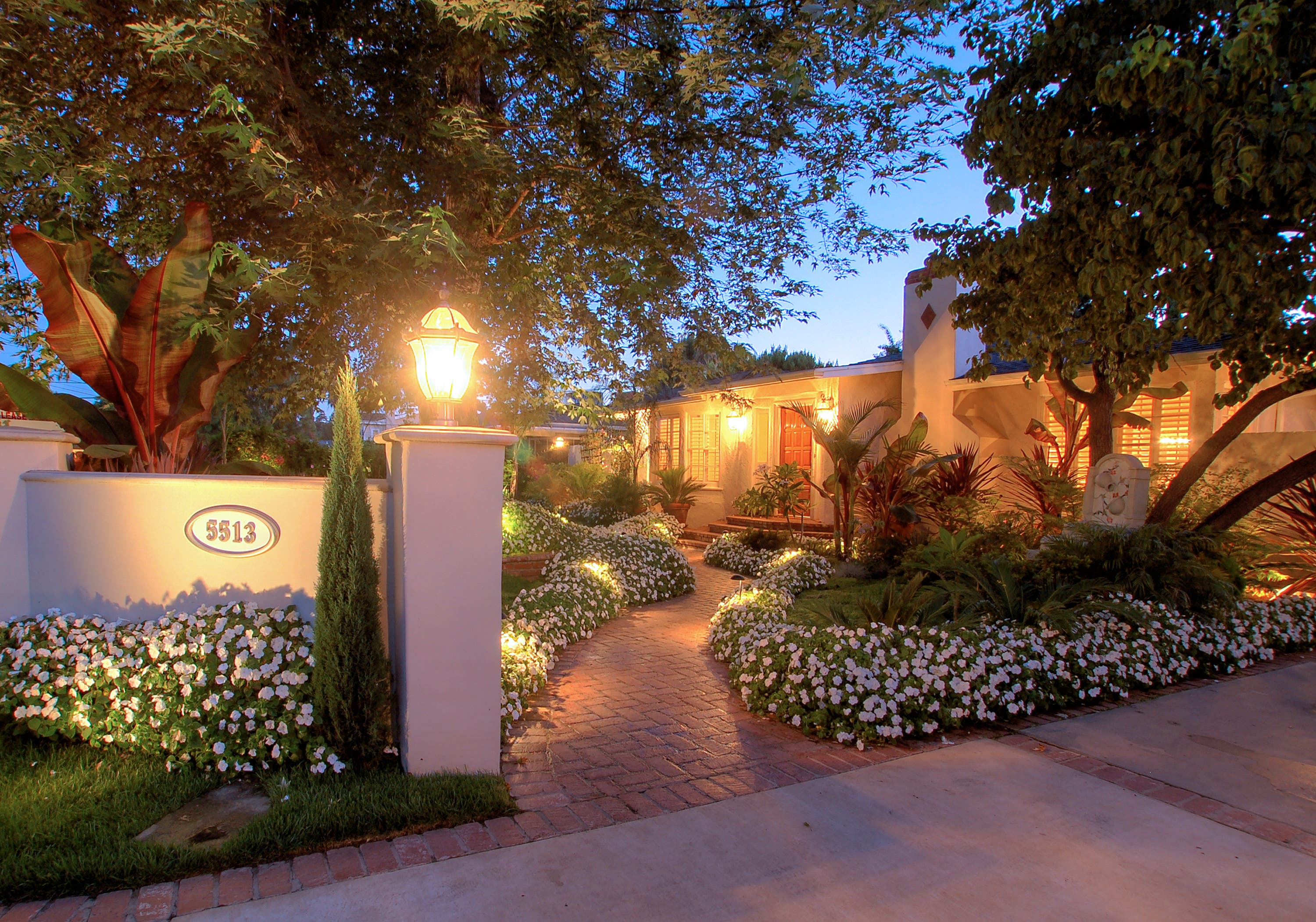 Sherman  Oaks Home and Condo Values in Seconds!