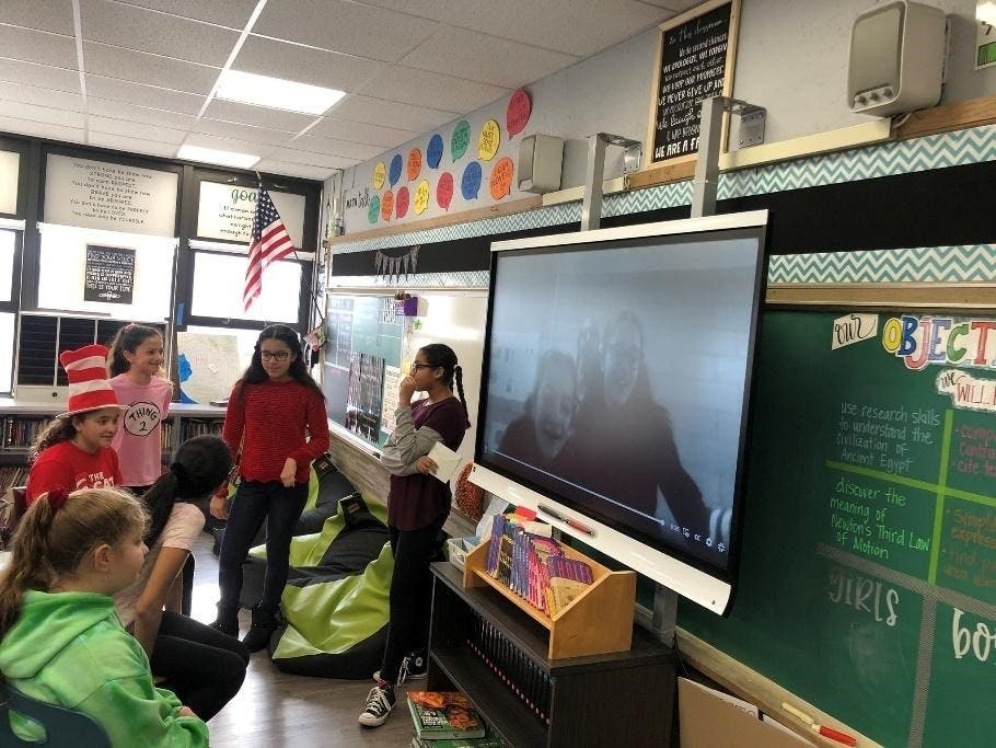 News small post card thumbnail