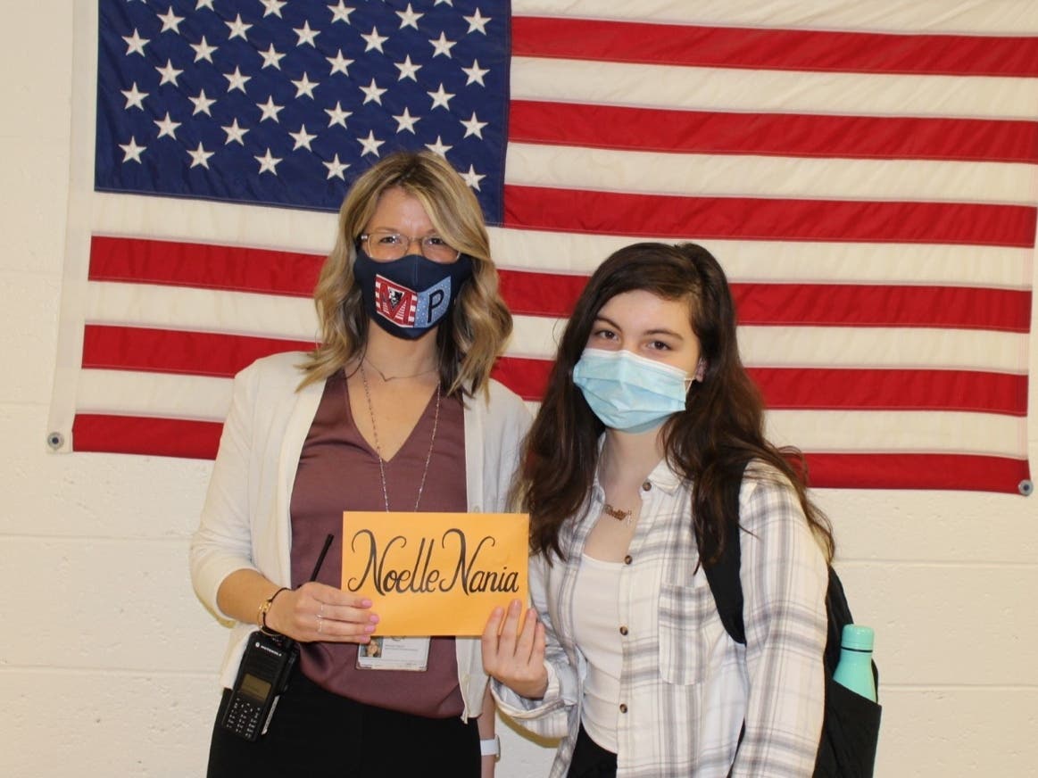 News small post card thumbnail