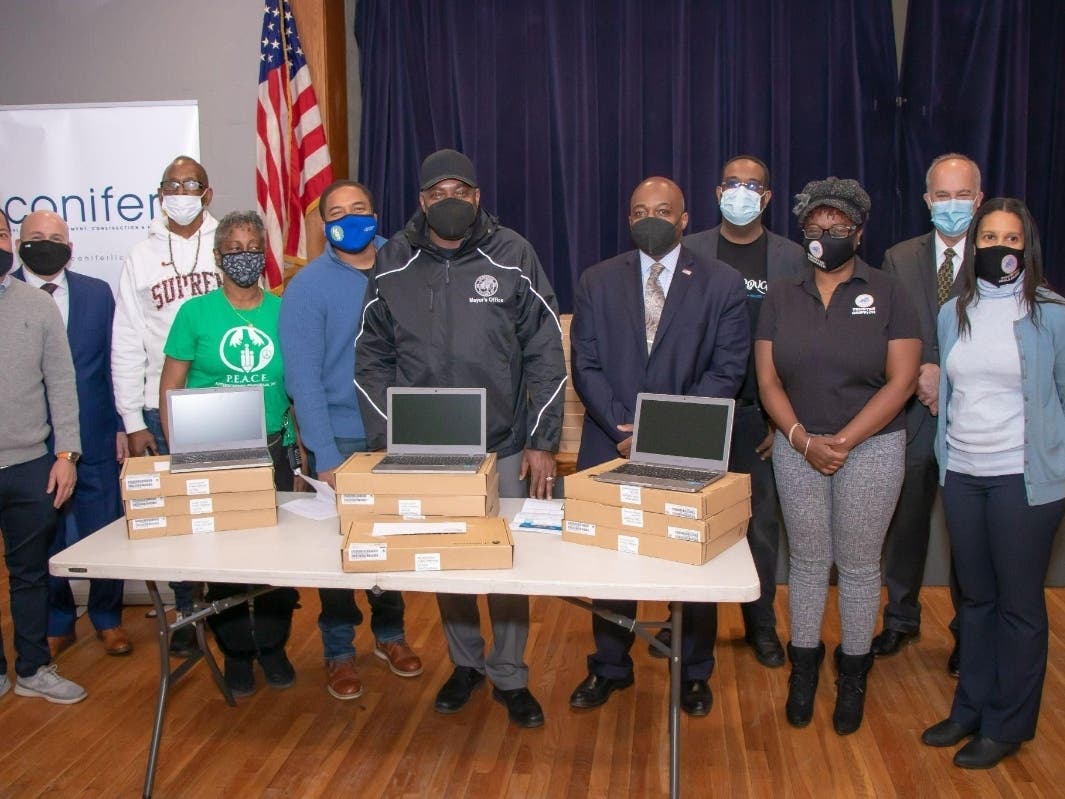 News small post card thumbnail