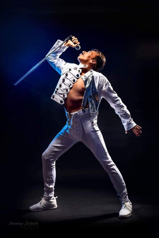 Johnny Zatylny as Freddie Mercury
