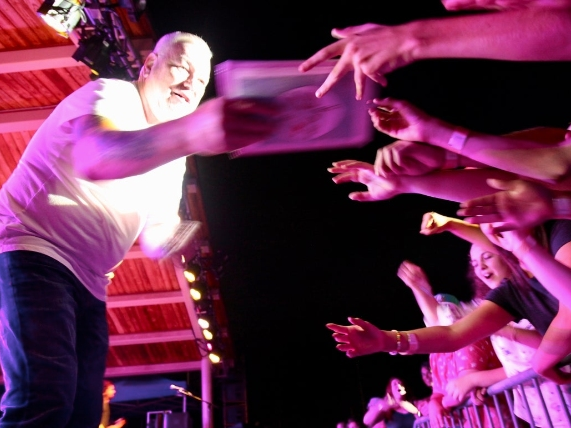 Smash Mouth performs at Stewart Park in Beaumont (Riverside County) in 2017. 