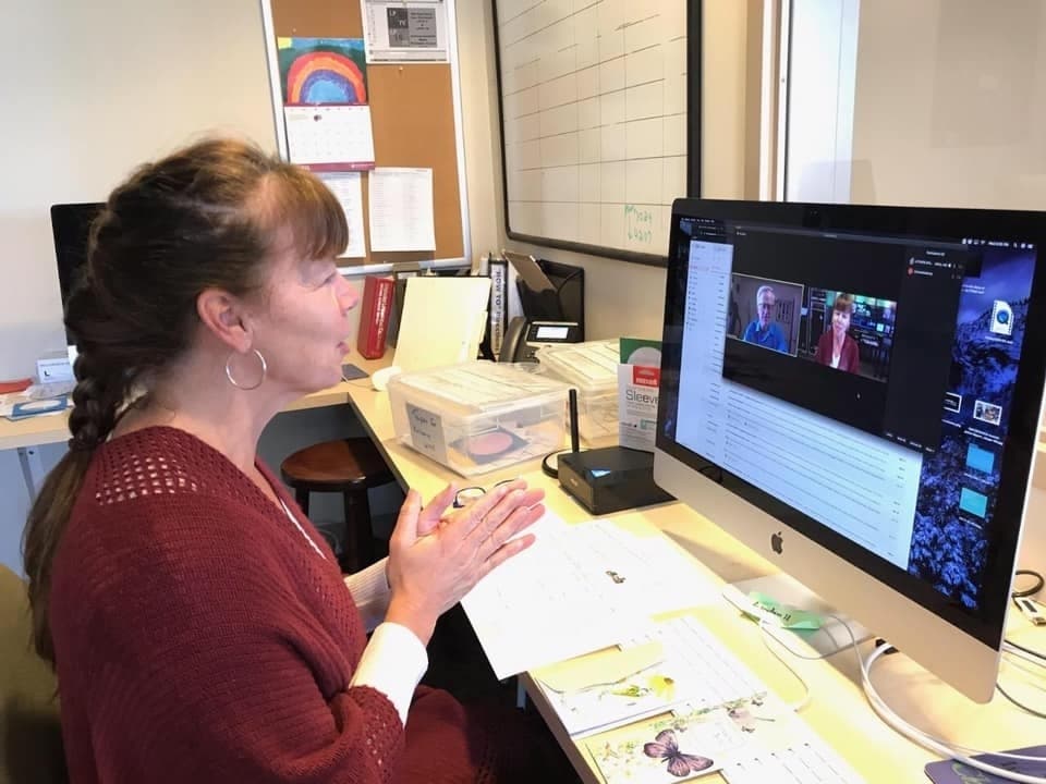 Linden Ponds Director of Sales Christine Hansen chats with resident Tom Bleakney via Zoom during her weekly Live Show.