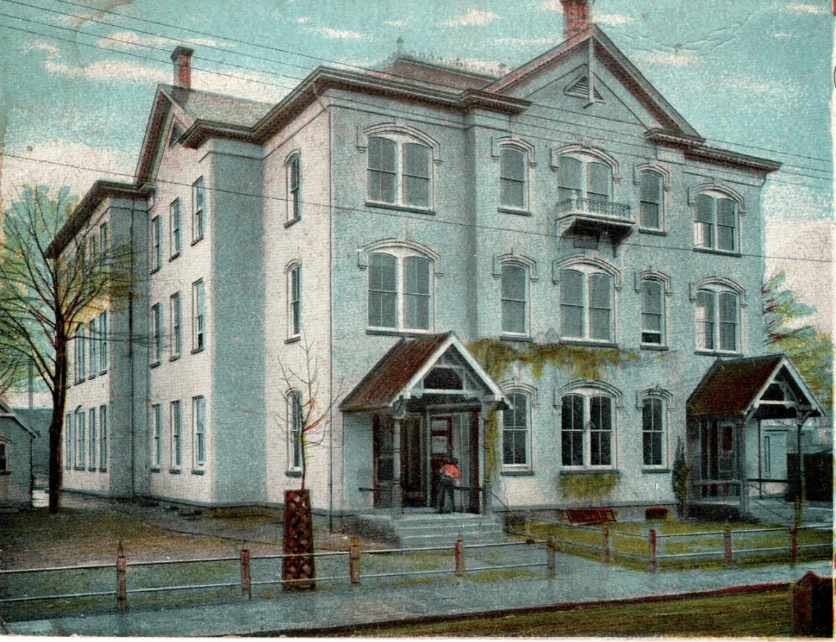 Postcard image of Liberty Street School, early 20th Century