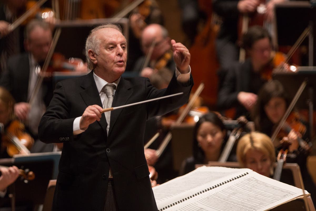 Barenboim makes his highly anticipated return to Symphony Center