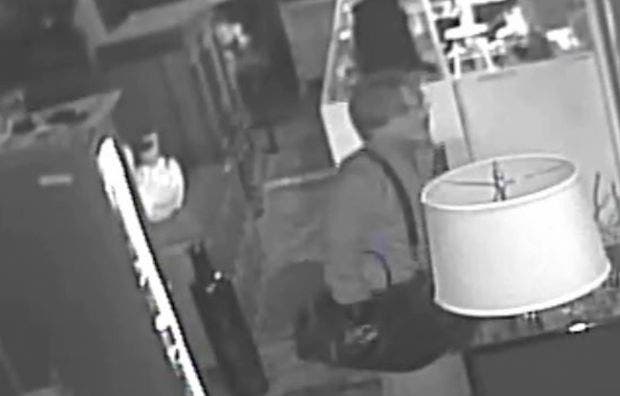 https://patch.com/img/cdn20/users/22423906/20160914/093852/styles/raw/public/article_images/encinitas_antique_shop_burglary_suspect-1473900921-5202.jpg