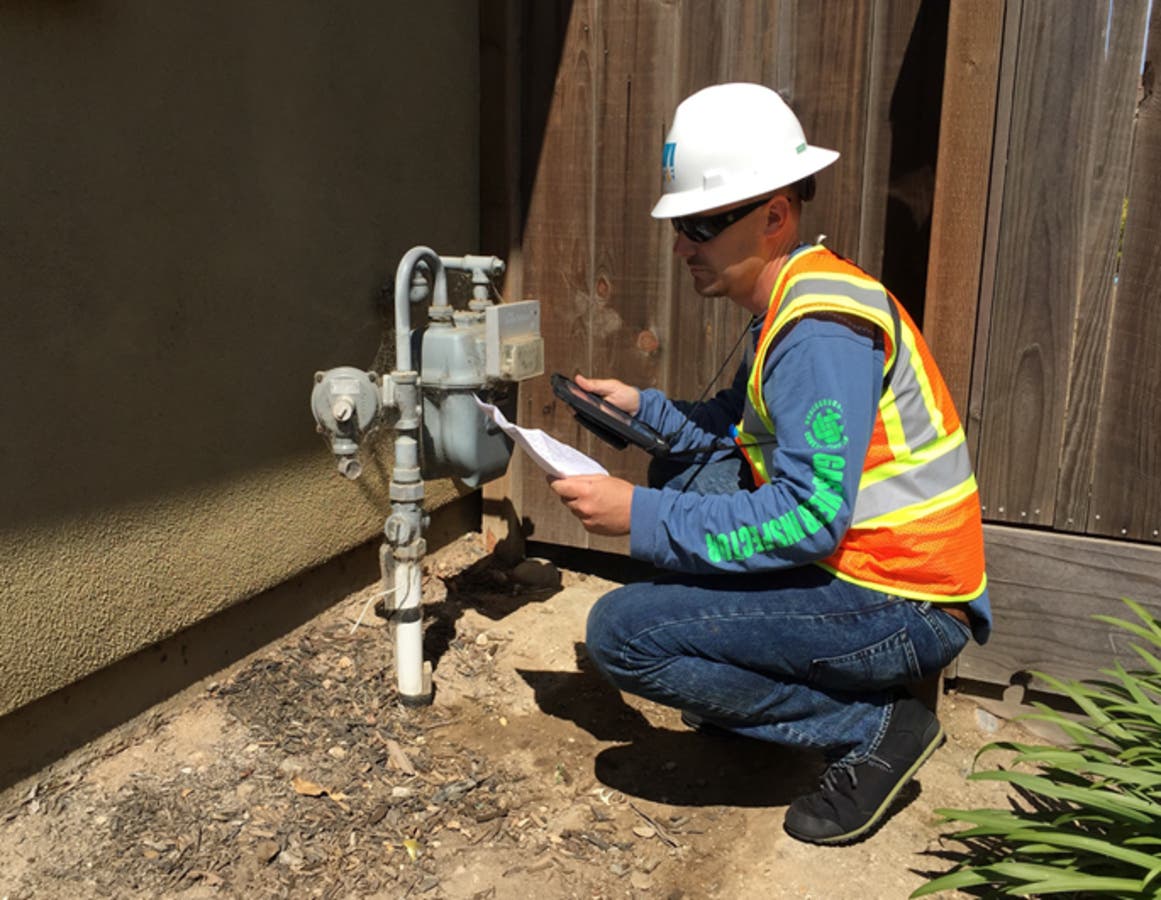 Workers Inspecting Gas Meters In Benicia, Vallejo: PG&E | Benicia, CA Patch