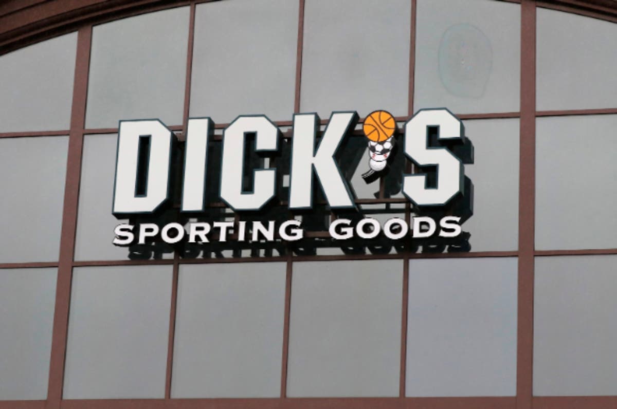 Dick’s Sporting Goods plans to remove guns from 125 stores, CEO Ed Stack said in an earnings call Tuesday.