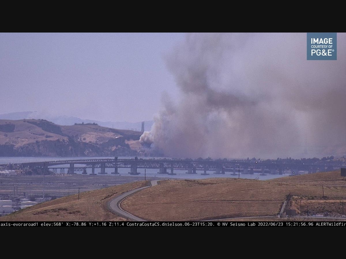 Smoke billows Thursday from the Scenic Fire along Carquinez Scenic Drive in the Port Costa and Crockett area.