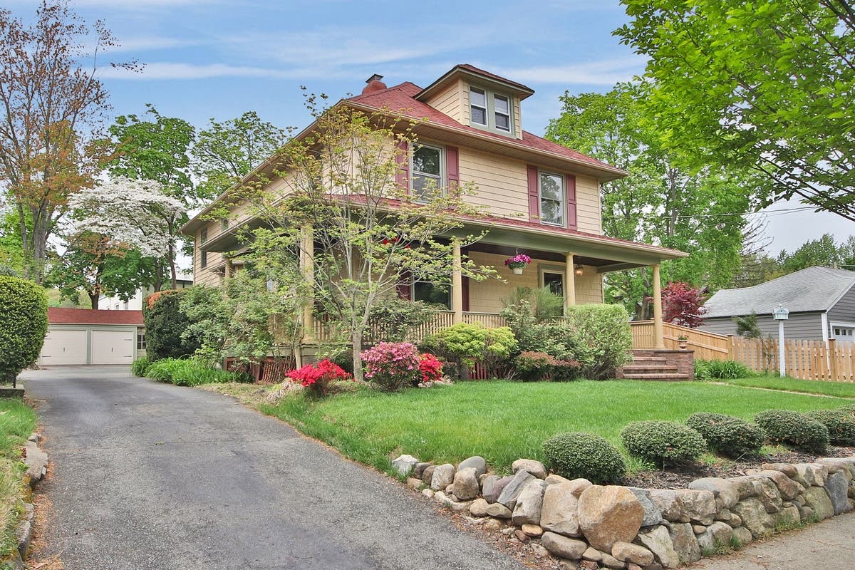 Open House Tomorrow at Beautiful Bergen County Colonial Home Westwood