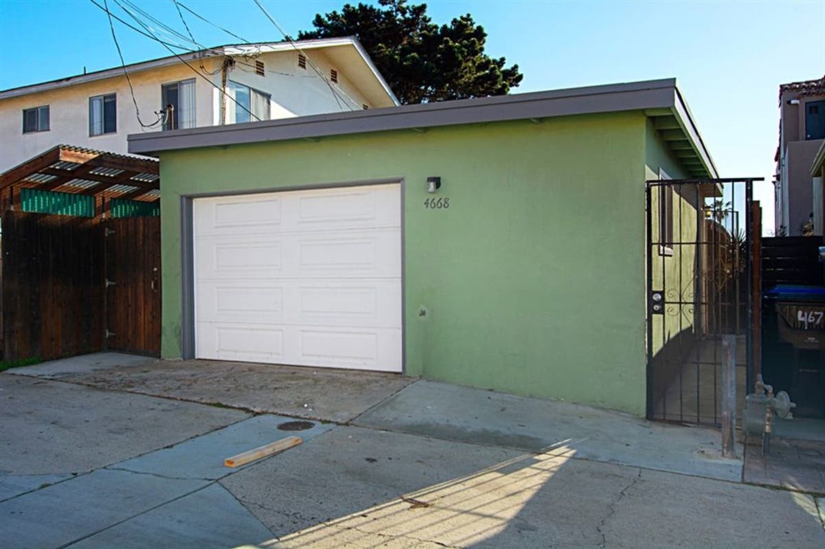 Small In Space Big In Charm Pt Loma Beach Cottage For Sale La
