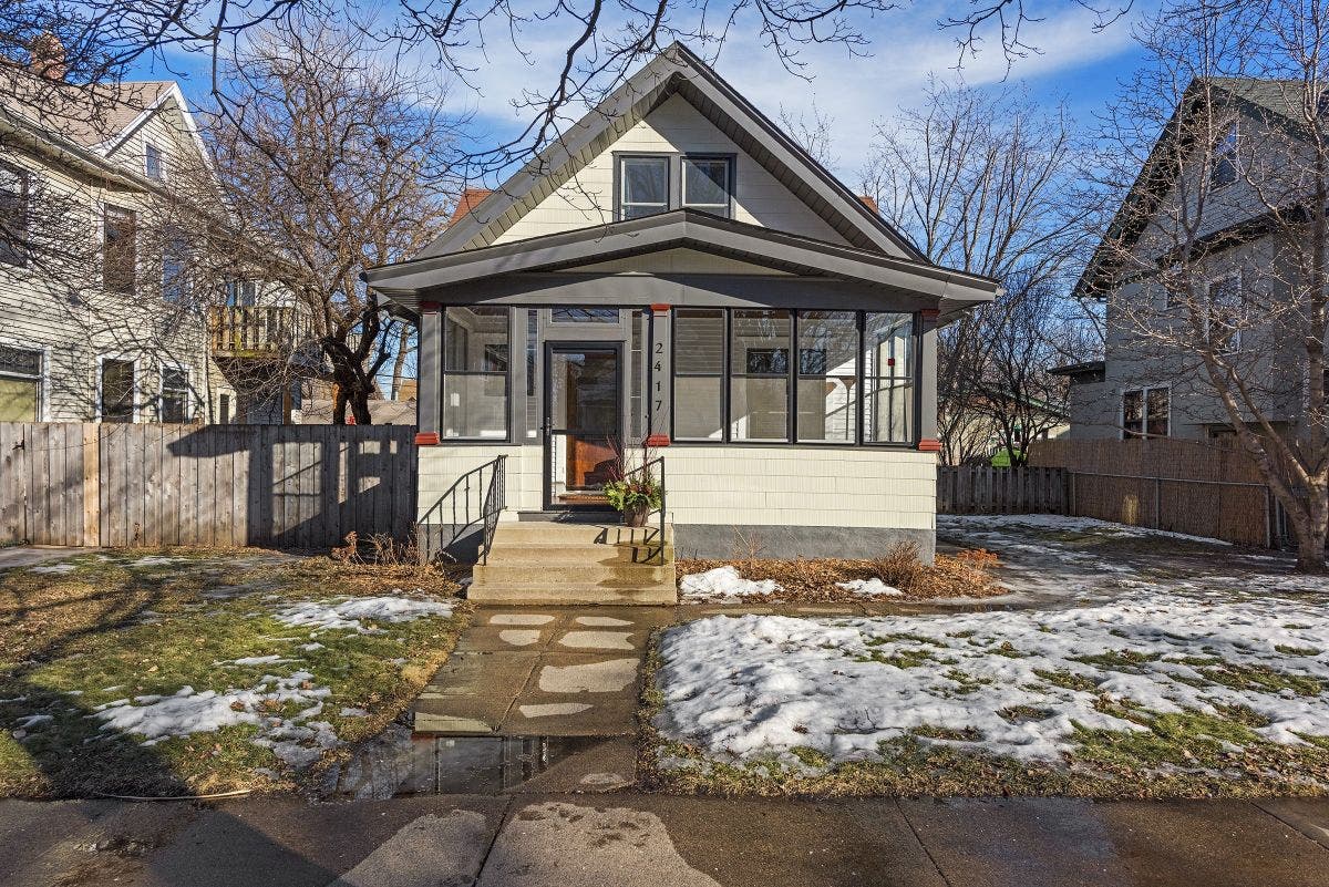 News small post card thumbnail