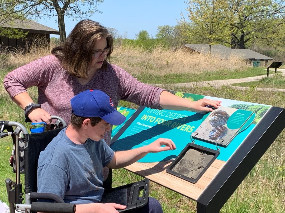 News small post card thumbnail