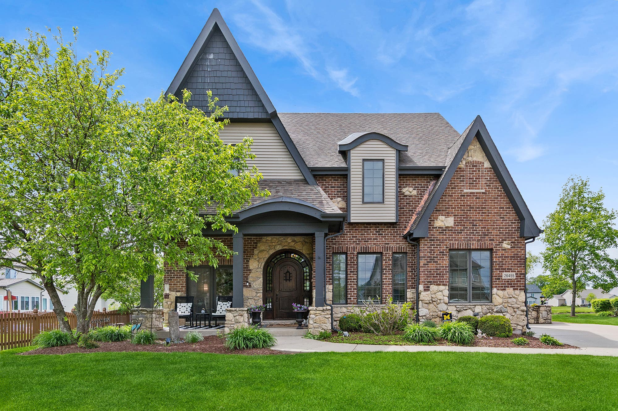✨OPEN HOUSE✨11am to 1pm