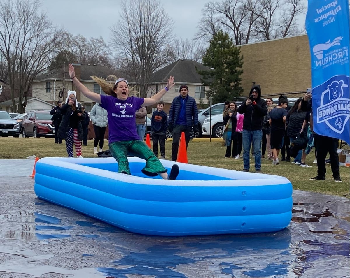 Park Junior High students and staff took a quick dip for a cause, raising funds to support Special Olympics athletes and programming.