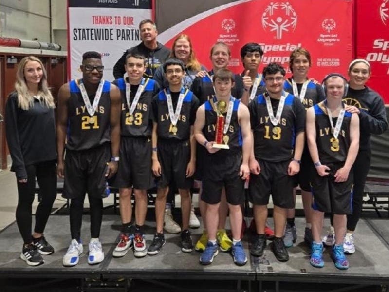 Left to right, front row: Ms. Brancheau, Tyler Deck, Andrew Delao, Julian Jasso, Dillon Pusatera, Josiah Santana, Tommy Van Eekeren
Back row: Coach Klimes, Ms. Schuetz, Conor Mulcahy, Iqui Balam Nogueda-Nunez, Ryan Schwartz, Coach Dominelli 