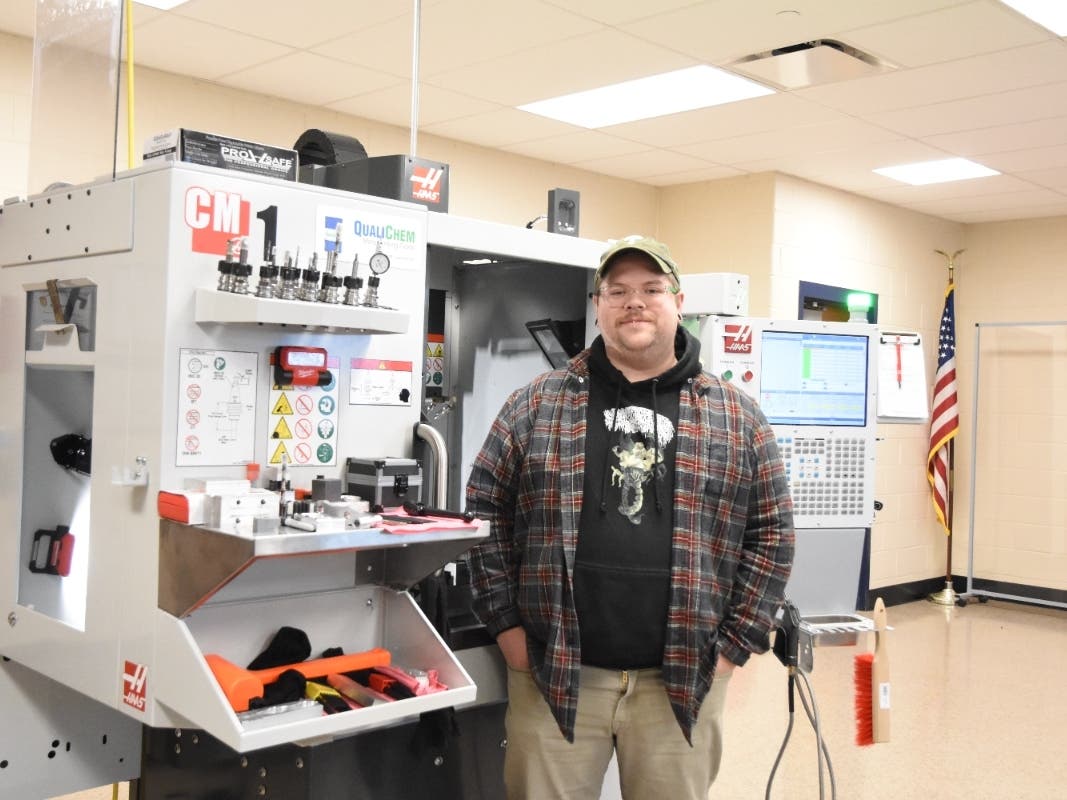 RCSJ student gains hands-on experience as a CNC Operator.