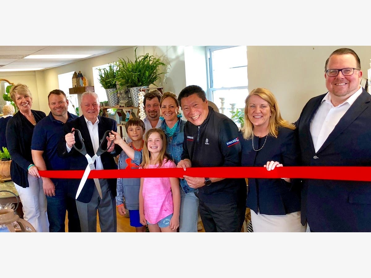 https://patch.com/img/cdn20/users/22791208/20180517/051415/styles/raw/public/processed_images/ribbon_cutting-1526591553-4100.jpg
