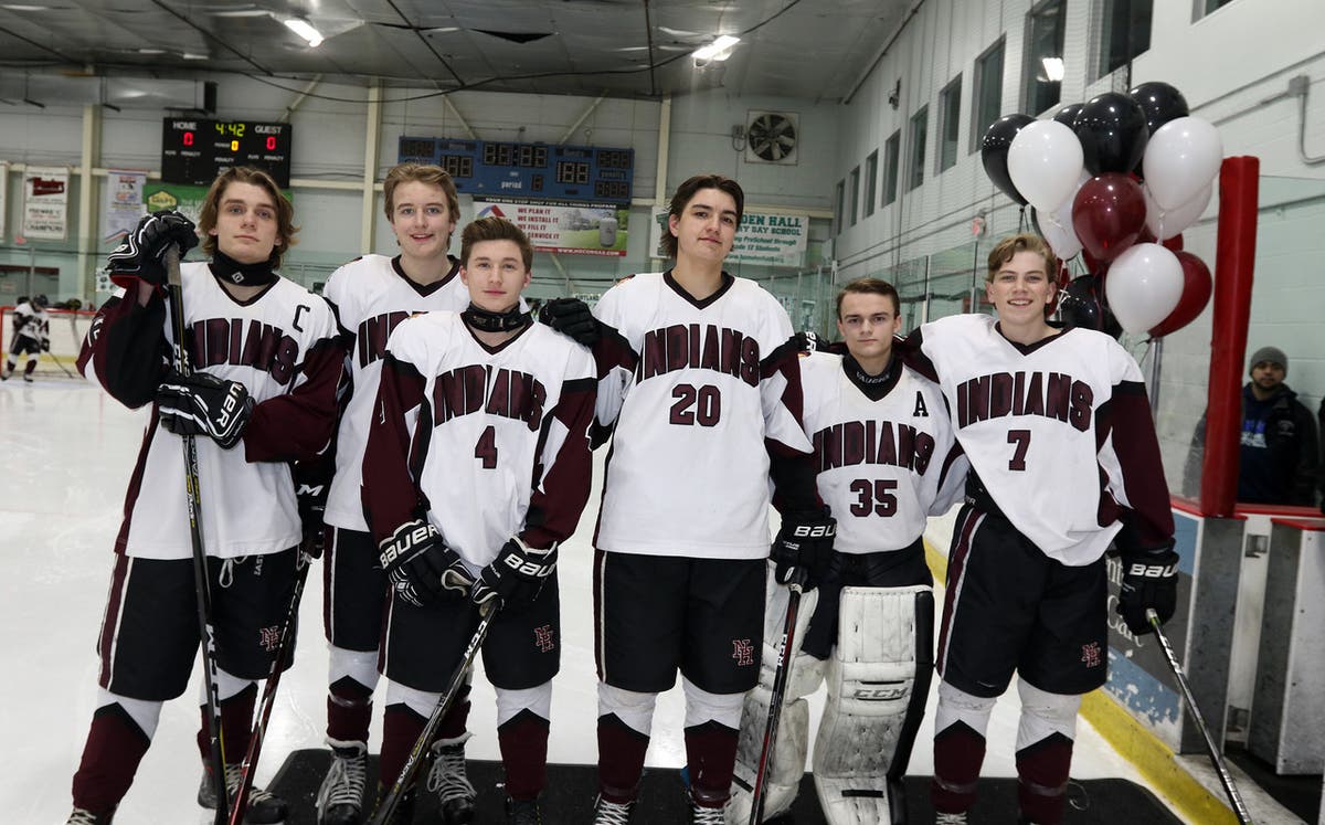 https://patch.com/img/cdn20/users/22791208/20190307/112447/styles/raw/public/processed_images/2_22_2019_senior_night_8s6a8993-1551975056-6258.jpg