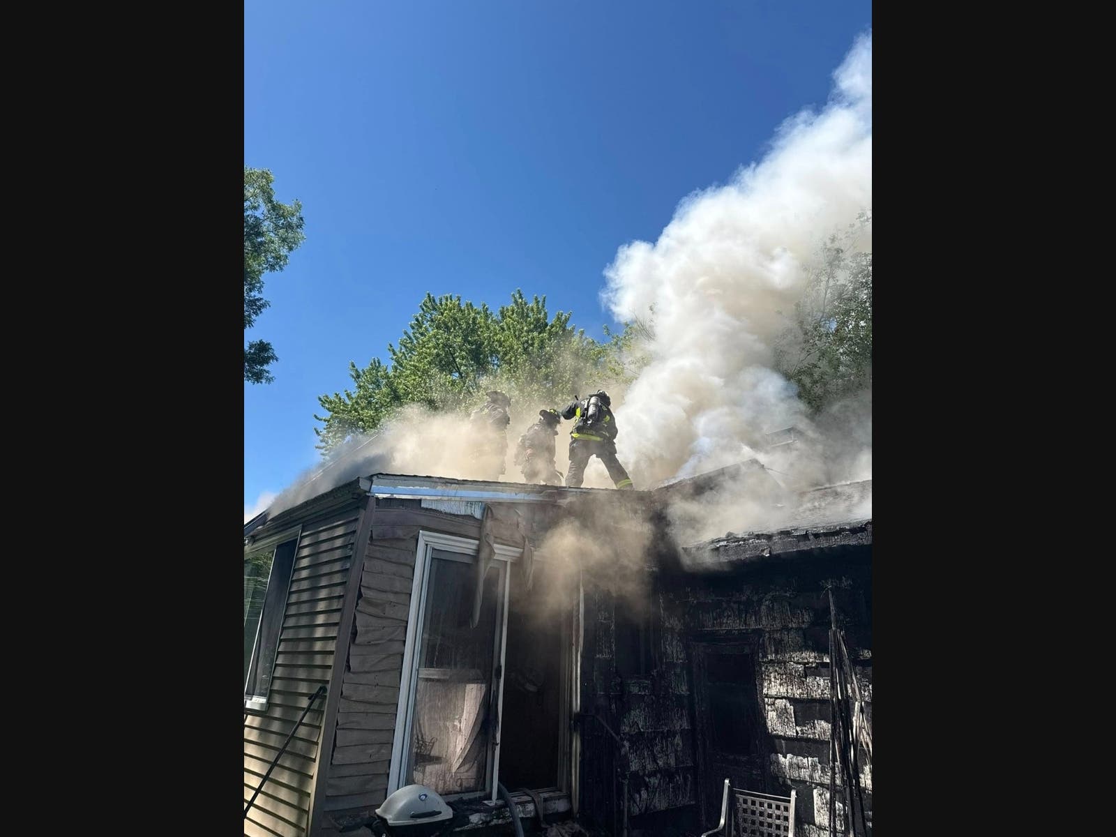 2 Pets Rescued From 2-Alarm Fire In Stratford | Stratford, CT Patch