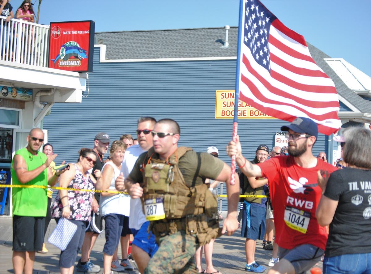 A Year After Terrorist Bombing, Seaside Semper Five Runs Again (Photos ...