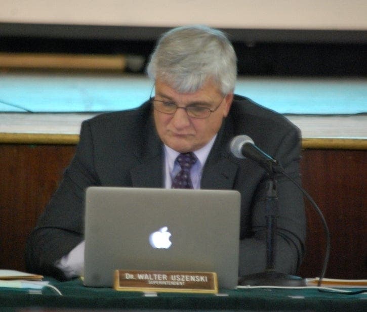 Walter Uszenski, the former Brick Township schools superintendent, will have the chance to have the charges expunged.