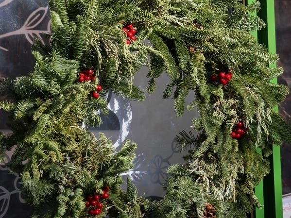 Christmas wreaths can be ordered from Wreaths Across America for veterans' graves. 