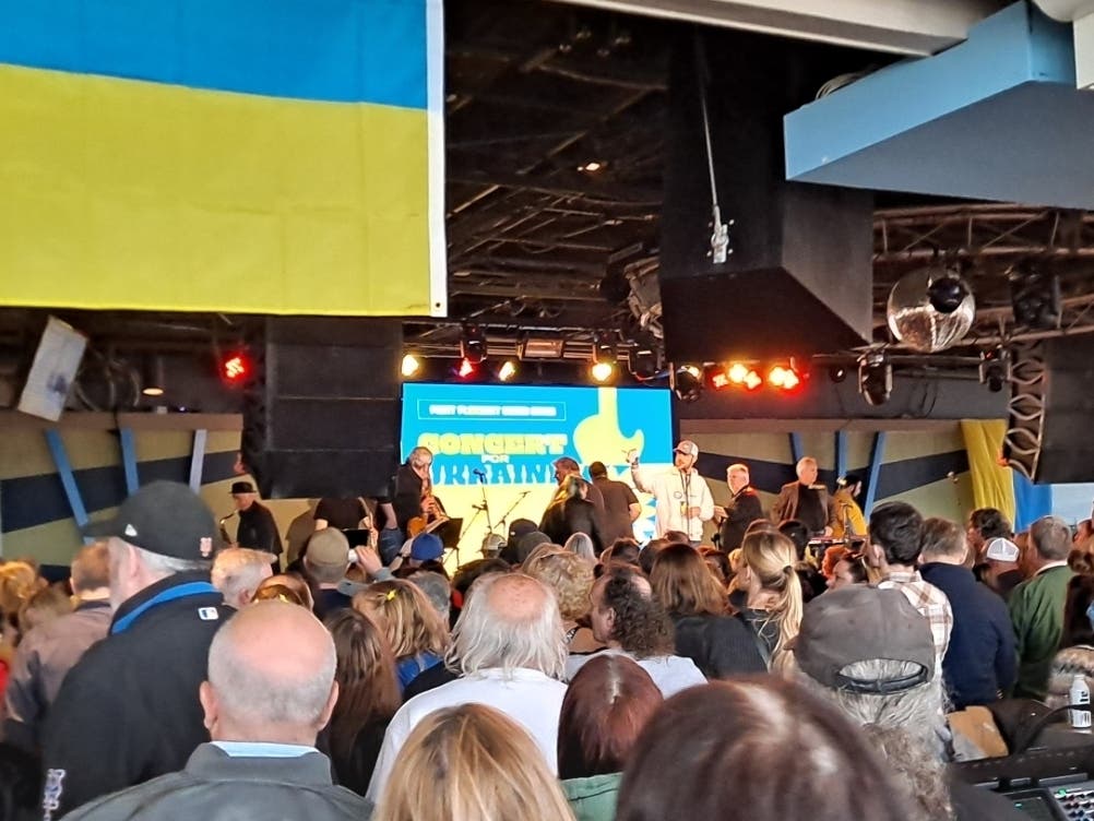 Point Pleasant Beach Mayor Paul Kanitra addresses the crowd at the Point Pleasant Beach Cares: Concert for Ukraine event at Jenkinson's on Sunday. It has raised nearly $200,000 to help refugees. 