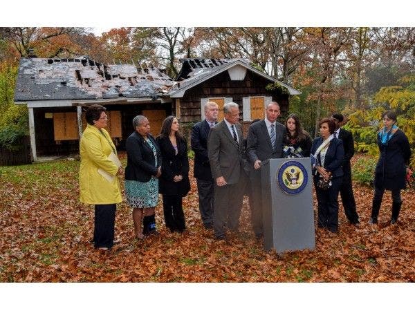 News small post card thumbnail