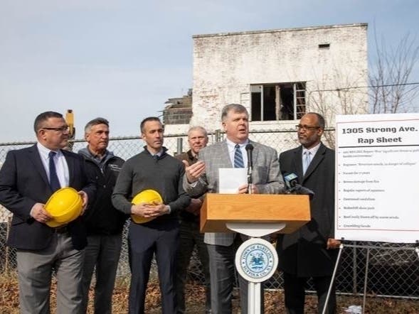 News small post card thumbnail