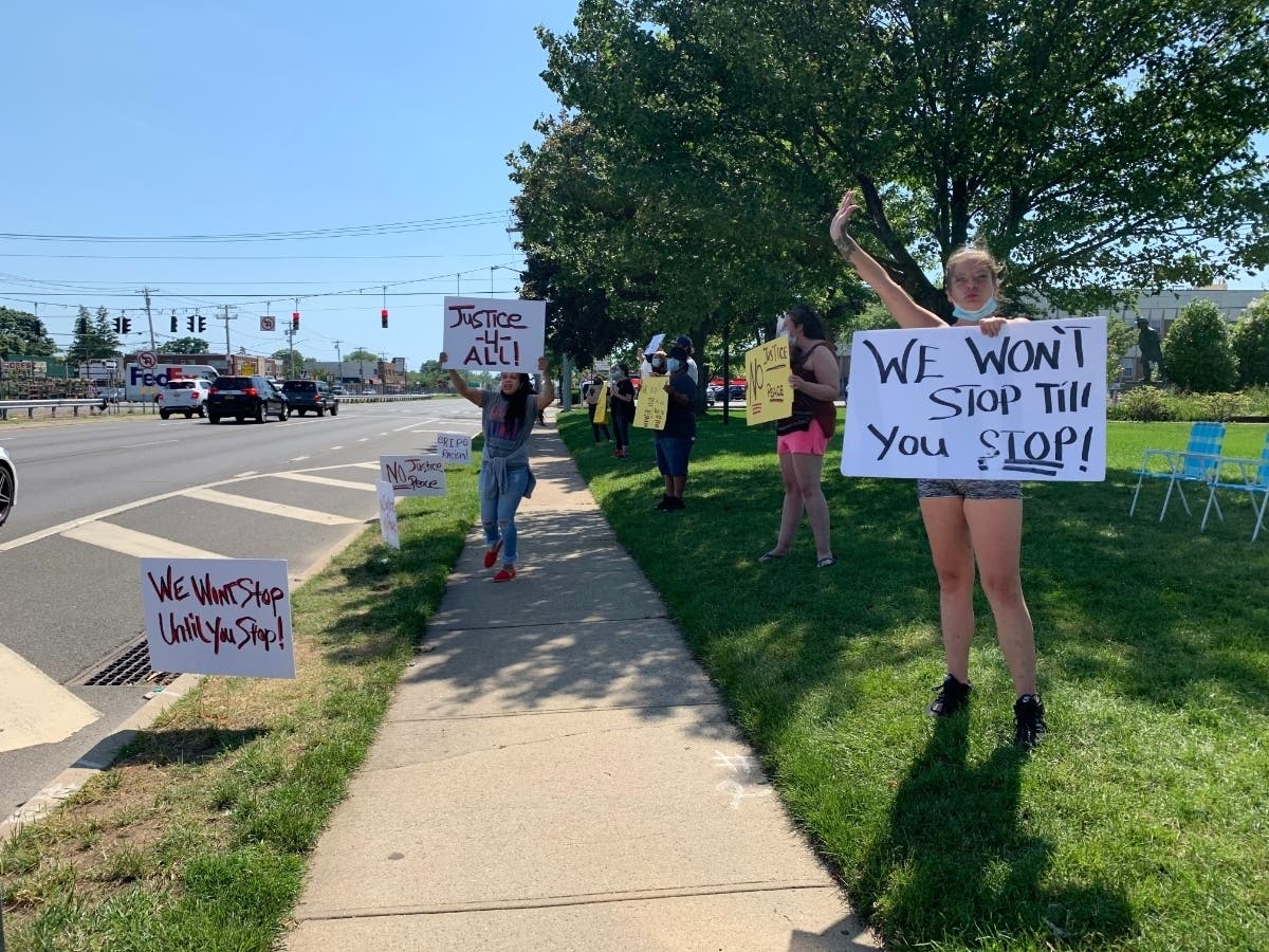 News small post card thumbnail