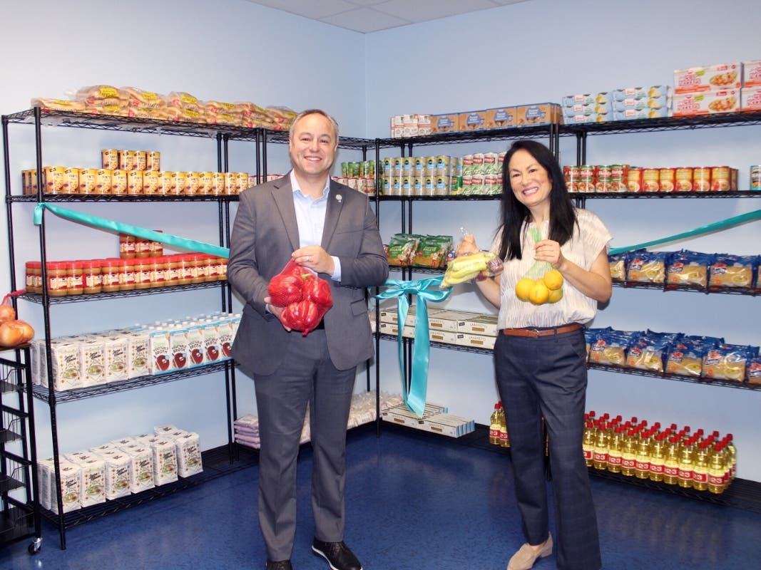 (Left) Casey Castillo, CEO, Jacobs & Cushman San Diego Food Bank, (Right) Teresa Stivers, CEO, Walden Family Services, in the new Wellness Pantry