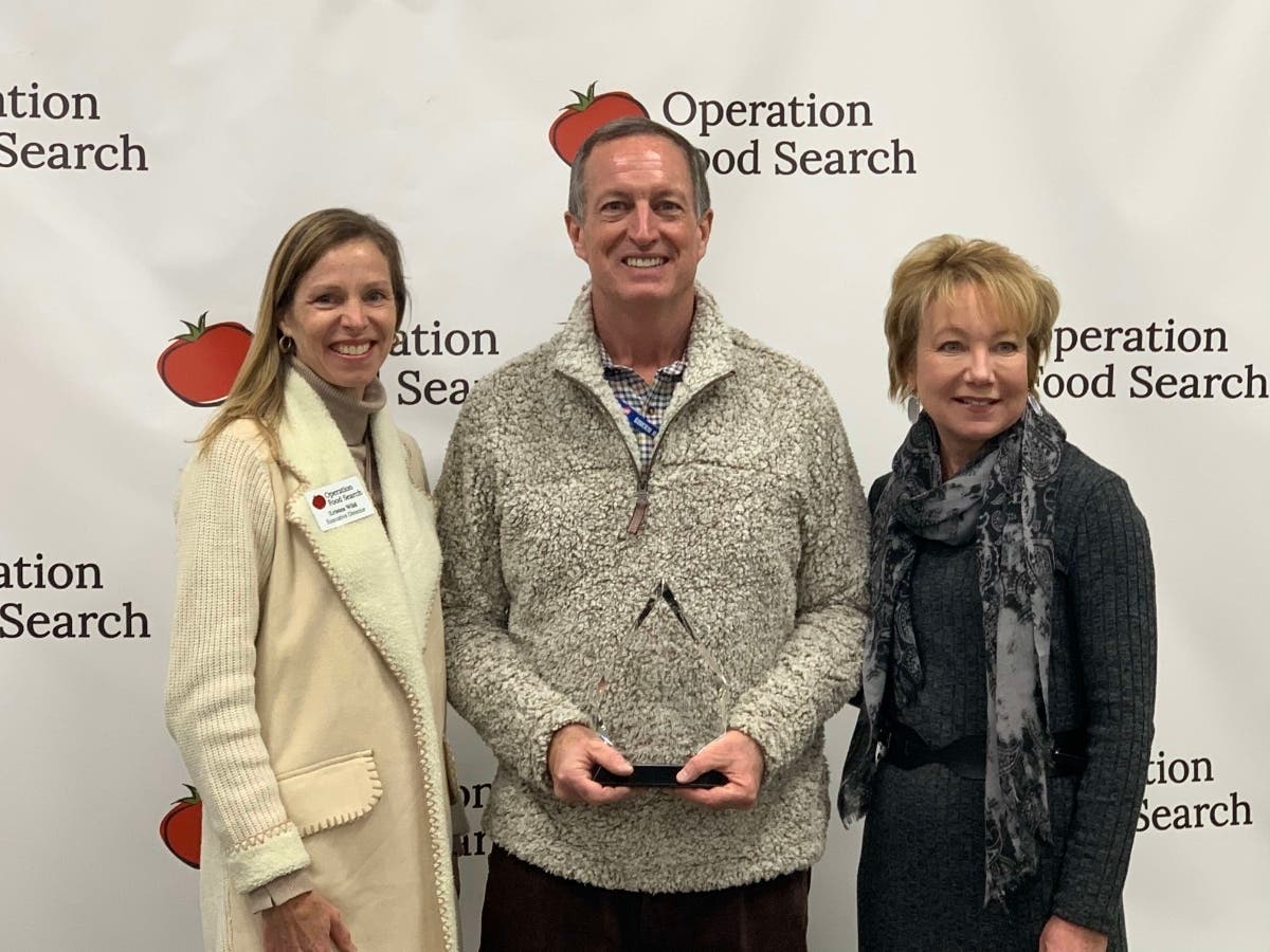 Pictured from left to right are OFS’s Executive Director Kristen Wild, Schnucks’ Chairman and CEO Todd Schnuck, and OFS’s Board President Lisa Pelikan.