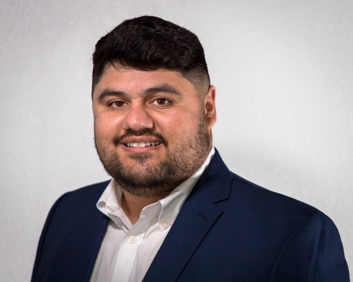 Gabe Smith has 10 years of sales and insurance experience.