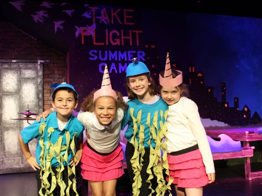  Raven Theatre’s Take Flight Summer Camp. 