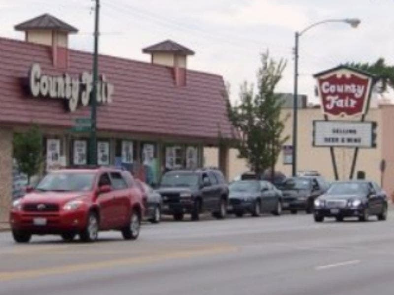 County Fair is hiring a clerk for its Guacamole/Smoothie bar.