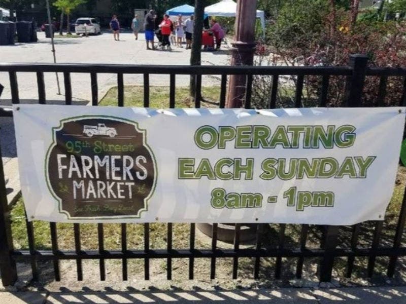 The 95th Street Farmers Market takes place every Sunday morning at 95th and Longwood.