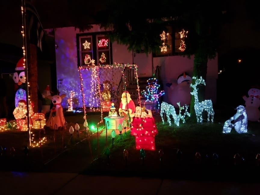 Last year, more than 6,000 pounds of food was collected at this home lights display in Midlothian. 