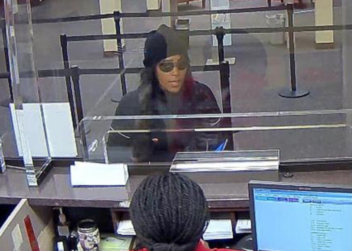 https://patch.com/img/cdn20/users/22839606/20171102/123439/styles/raw/public/processed_images/bankrobberwoman_fbi_ga_103017-1509640443-8815.jpg