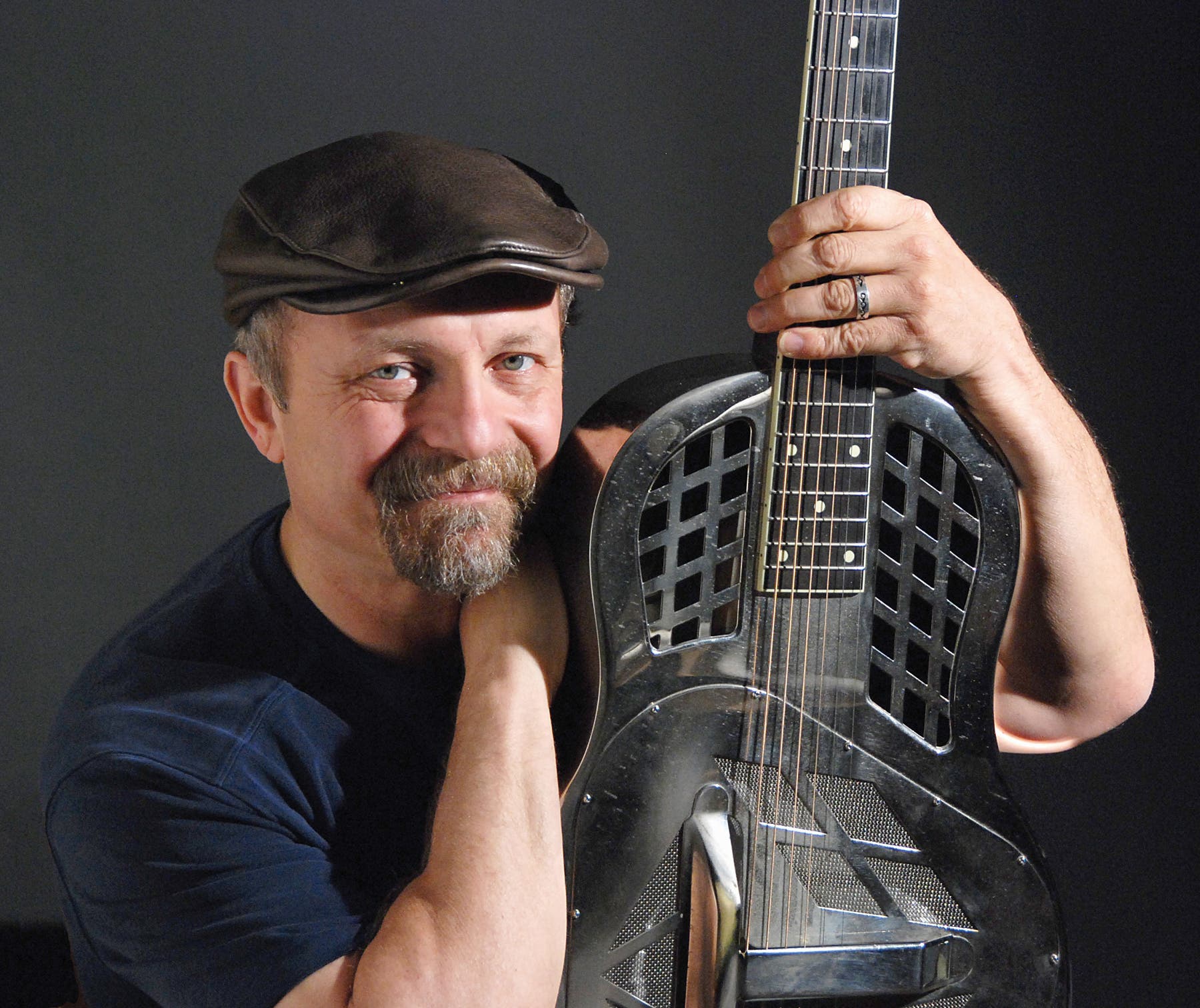 Toby Walker with special guest Cat Lines