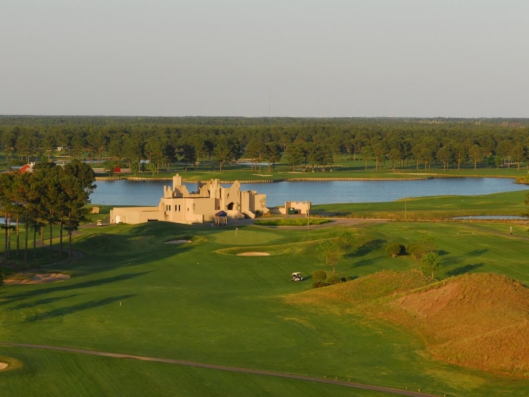 Clubhouse at The Wizard