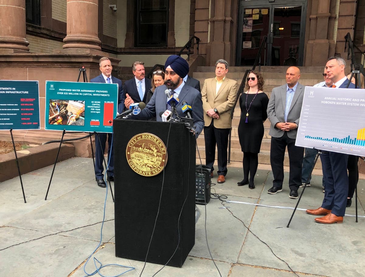 The City of Hoboken and Suez Water have agreed on a new service contract, officials announced on April 12, 2019.